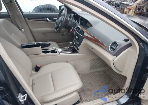 2014 Mercedes-Benz C 300 Luxury 4Matic from USA, damaged, VIN WDDGF8AB8EG190694